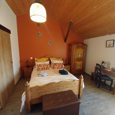Bed and Breakfast Au Granit Bleu Faye-l'Abbesse Exterior foto
