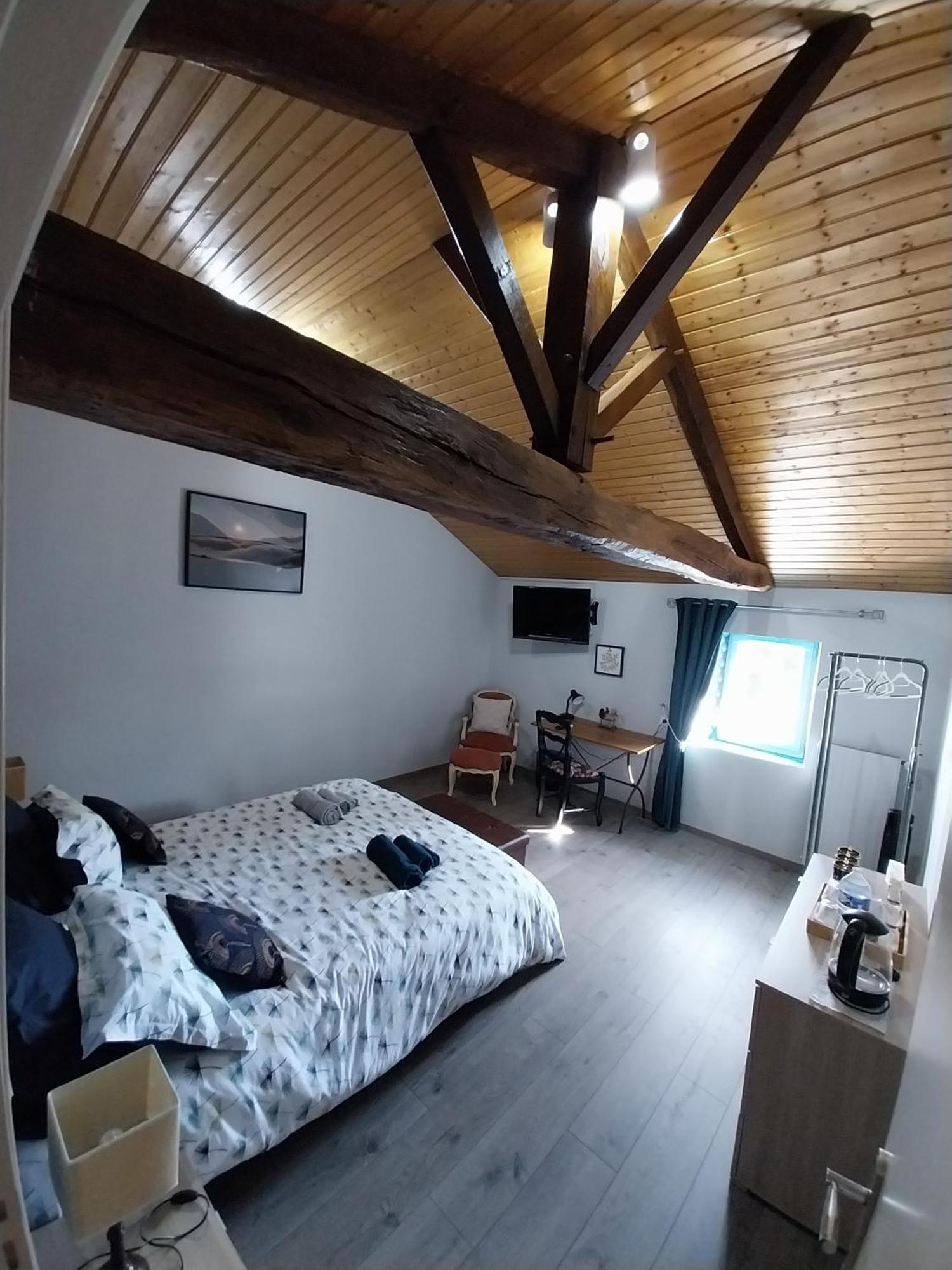 Bed and Breakfast Au Granit Bleu Faye-l'Abbesse Exterior foto