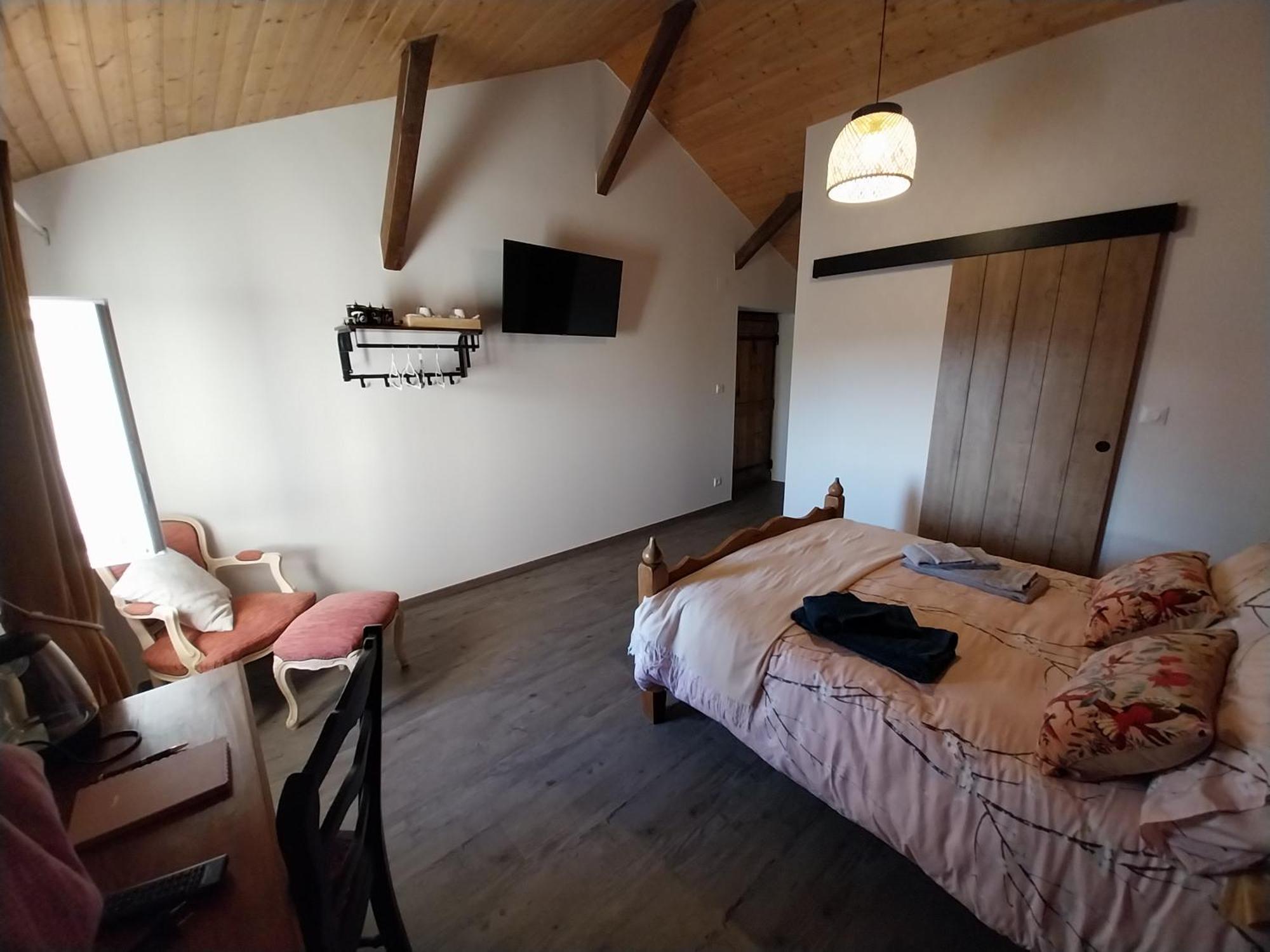 Bed and Breakfast Au Granit Bleu Faye-l'Abbesse Exterior foto
